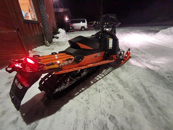 Ski-doo Renegade 600 H.O Backcountry 5 of 29