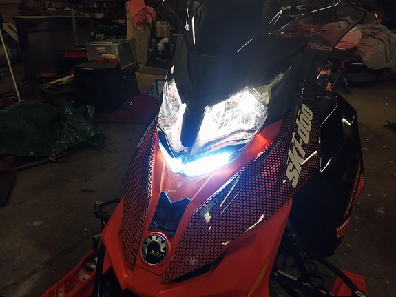 Ski-doo Renegade 600 H.O Backcountry 12 of 29