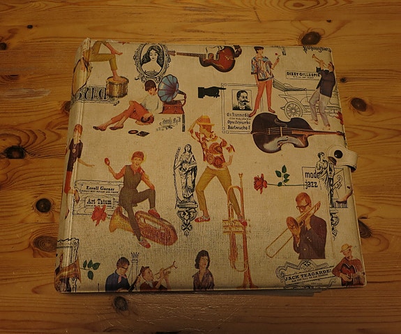 Product image 1 of 6