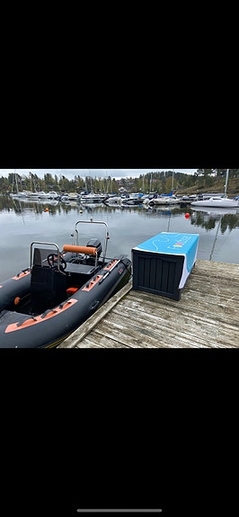 Vi vurderer å selge vår Superfine RIB for ungdom, ink henger 2 of 5