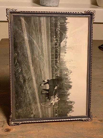 Product image 1 of 9