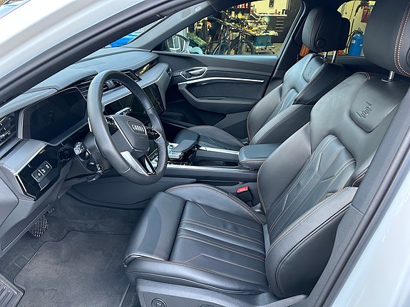 Audi e-tron 21 of 30
