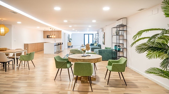 En megler med gode referanser - SPANIA1.no