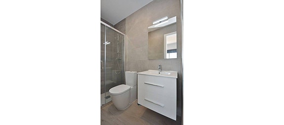 En megler med gode referanser - SPANIA1.no