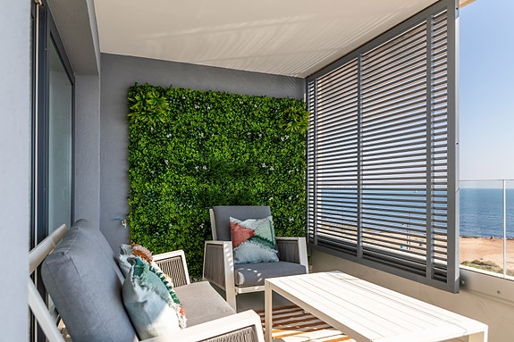 En megler med gode referanser - SPANIA1.no