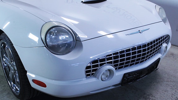 Ford Thunderbird 4 of 5