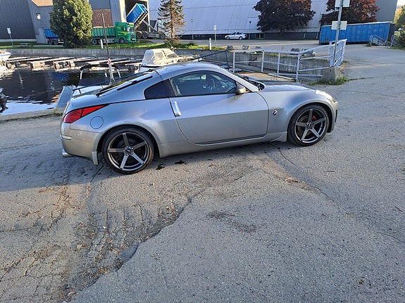 Nissan 350 Z 19 of 30