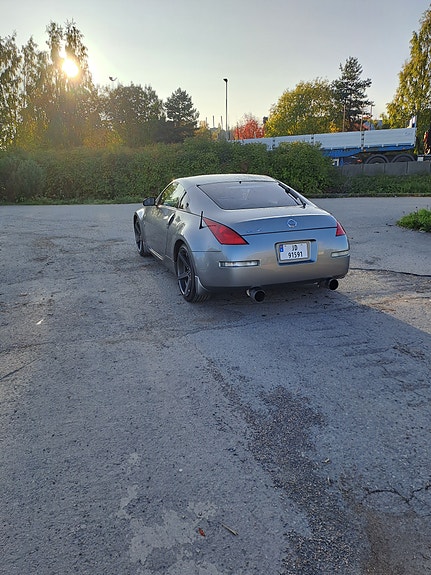 Nissan 350 Z 12 of 30