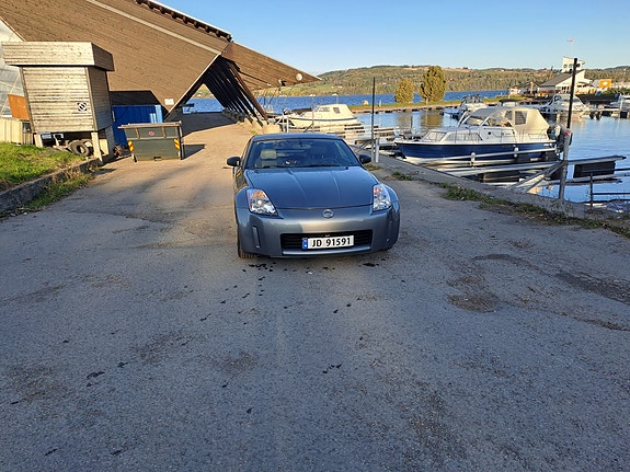 Nissan 350 Z 25 of 30