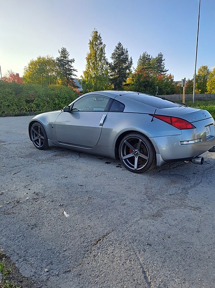 Nissan 350 Z 10 of 30