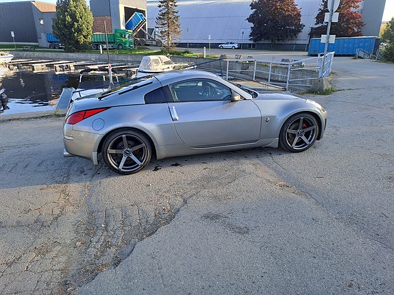Nissan 350 Z 18 of 30