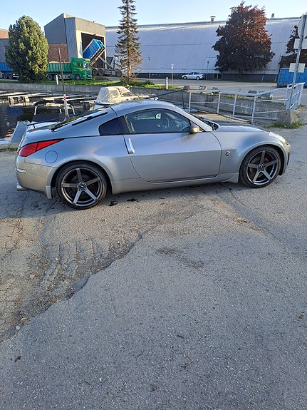 Nissan 350 Z 16 of 30