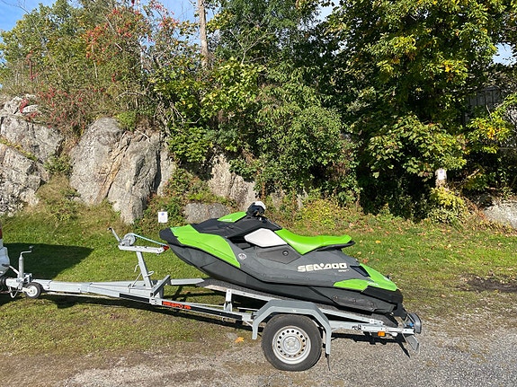 SeaDoo Spark 2up 90hk 2 of 5