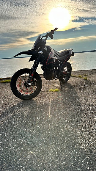 Aprilia sx 125 12 of 17