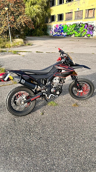 Aprilia sx 125 8 of 17