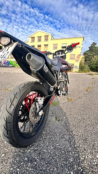 Aprilia sx 125 4 of 17