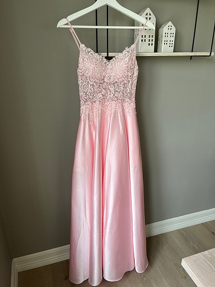 Product image 1 of 9