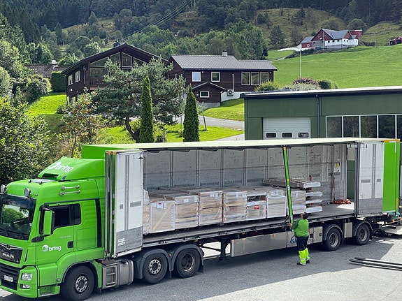 Trailer fullasta med dører