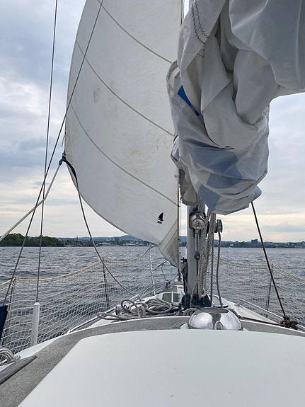 Shipman 28 med ødelagt motor selges 15 of 21