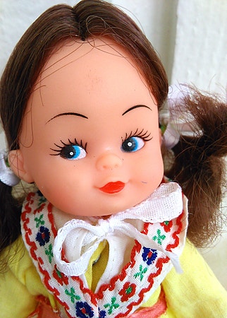 Vintage/retro: Nydelig gammel dukke med utrykk fullt av sjarme, 18 cm lang.