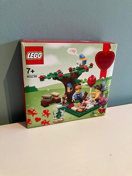 Lego 40236 2024 romantic valentine picnic