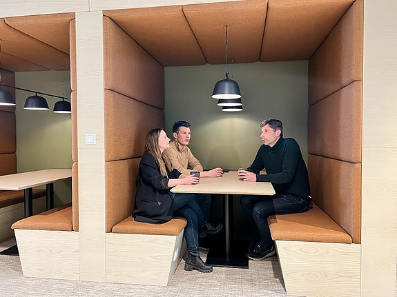 Et godt arbeidsmiljø er avgjørende for trivselen, og det er vi opptatte av!
Foto: Tina Jørgensen