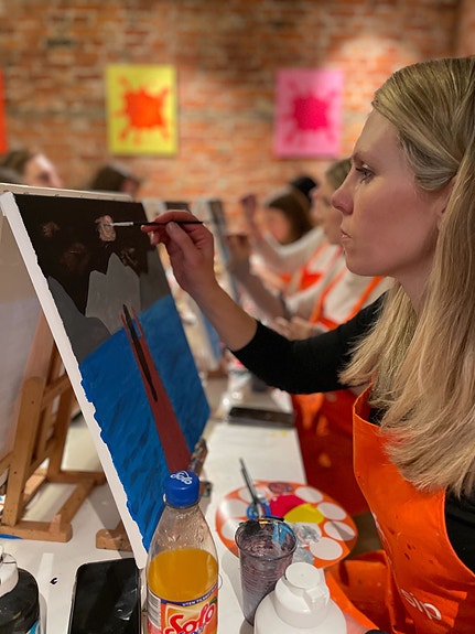 Vi liker å gjøre sosiale aktiviteter sammen.