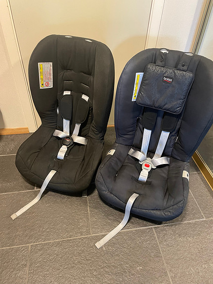 Britax two way outlet montering