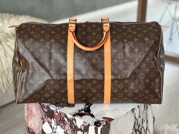 I restore vintage and damaged Louis Vuitton. This Keepall 45