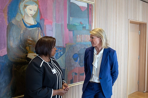 Global CEO i UN Global Compact, Sanda Oijambo, besøkte Norge våren 2022. Her med konsernsjef i DNB, Kjerstin Braathen.
