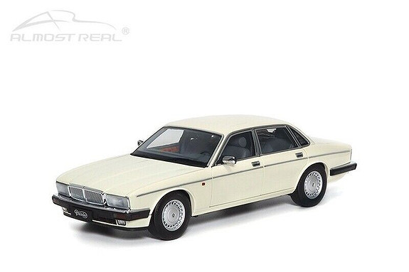 BMW M535i E12 1980 modell blå metallic Norev skala 1:18 | FINN torget