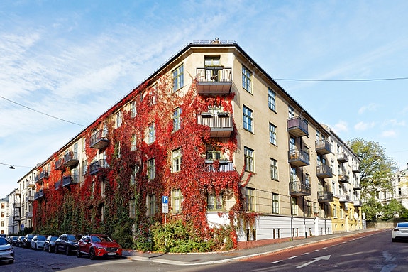 Tor Martin Tinderholt v/Privatmegleren Aksept har gleden av å presentere Åsaveien 1A!