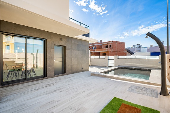 En megler med gode referanser -  SPANIA1.no