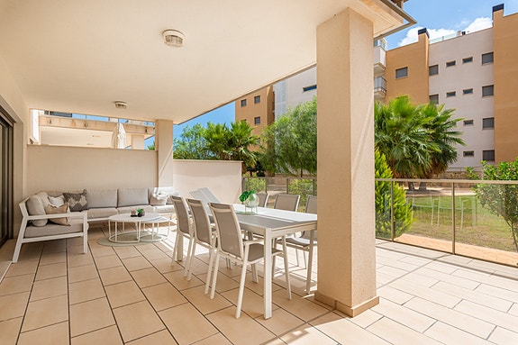 Flotte hagemøbler inkludert i prisen