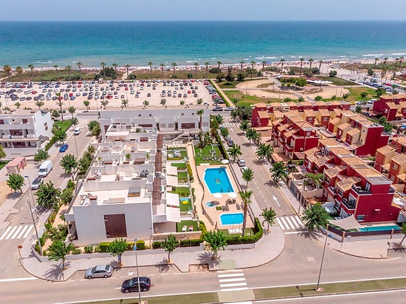 Fantastisk beliggenhet rett ved stranden