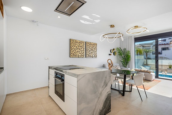 En megler med gode referanser - SPANIA1.no