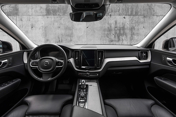 2019 Volvo XC60 T8 AWD Inscription aut