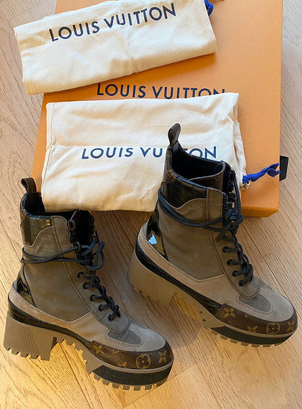 Louis Vuitton Laureate Platform Desert Boots Size: 39 Price