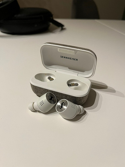 Sennheiser momentum true wireless 2 online unboxing