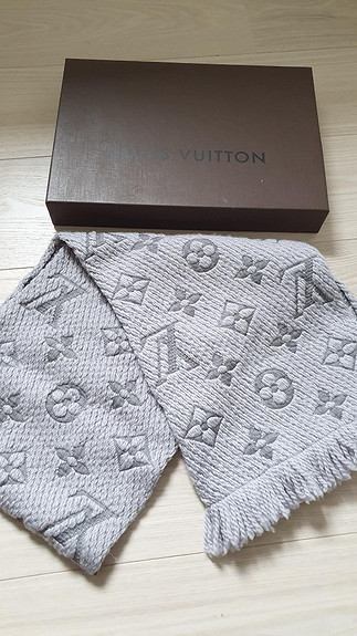 Louis Vuitton - Logomania - Skjerf - Catawiki