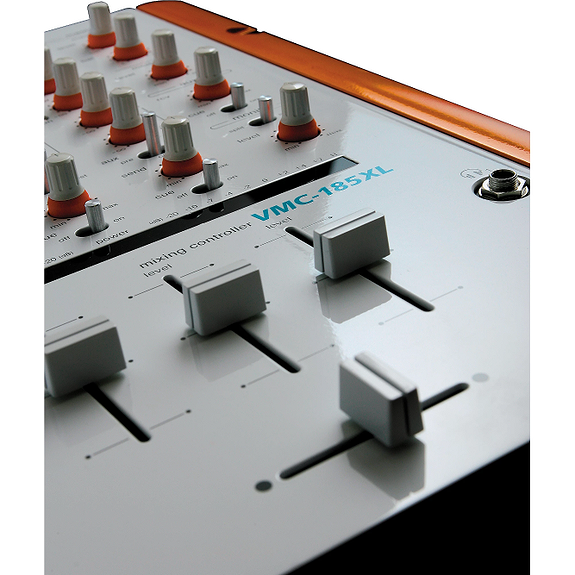 Vestax VMC 185 XL | FINN torget