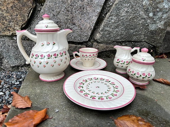 Product image 1 of 9