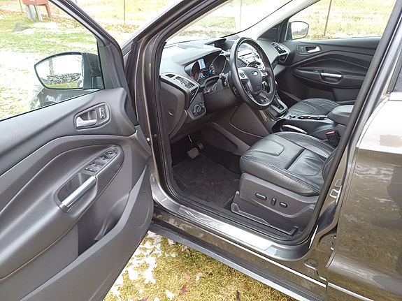 Ford Kuga 9 of 30
