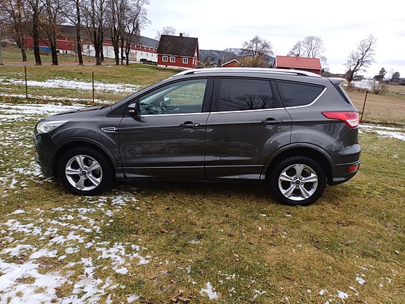 Ford Kuga 8 of 30