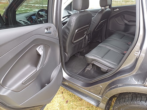 Ford Kuga 10 of 30