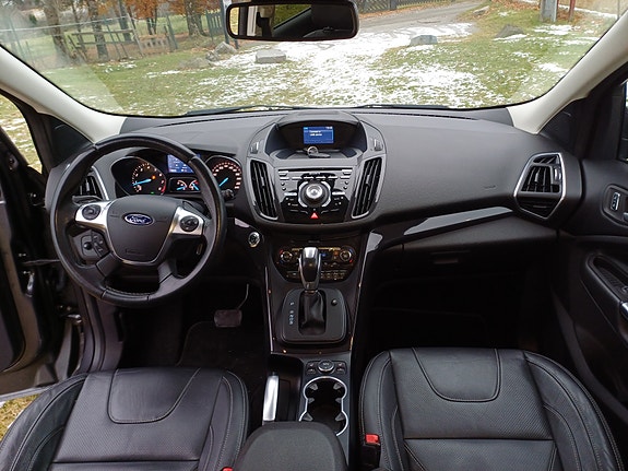 Ford Kuga 17 of 30