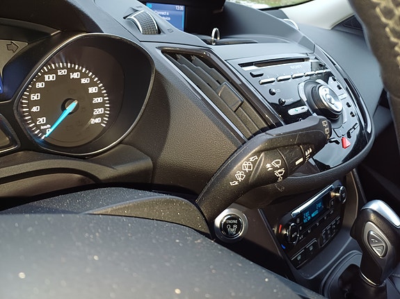 Ford Kuga 25 of 30