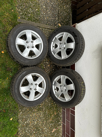 4 stk vinterdekk komplette hjul Yokohama Ice Guard 175/65 R14