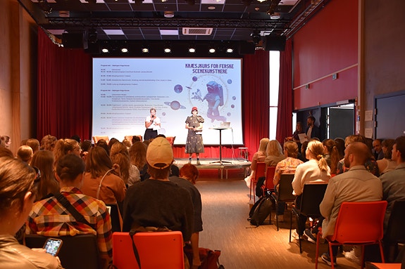 Vi inviterer til seminarer og nettverkssamlinger for skuespillere/scenekunstnere. Foto: Rudi Jensen