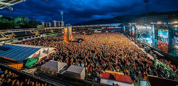 Jugendfest, for Momentium.